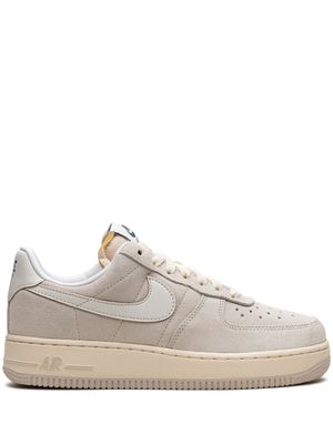 Nike baskets Air Force 1 'Athletic Dept.' - Tons neutres
