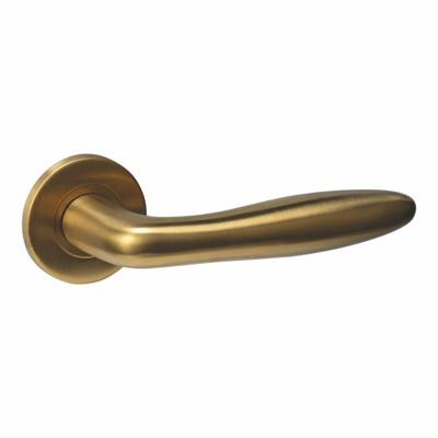 Intersteel deurkruk Q 03 op rozet verdekt ø52x6mm - PVD messing mat Intersteel deurkruk Q 03 op rozet verdekt ø52x6mm - PVD messing mat