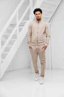 Malelions Logo Zip Trainingspak Heren Bruin - Maat XS - Kleur: Bruin | Soccerfanshop Malelions Logo Zip Trainingspak Heren Bruin - Maat XS - Kleur: Bruin | Soccerfanshop