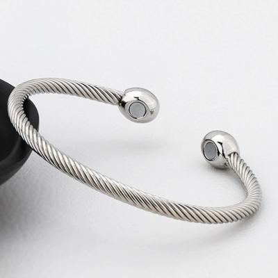 Europa en Amerika stijl vrouwelijke Brass-plating juwelen zilver knoflook magnetische gezondheid Open Bracelet maat: 8mm*17cm(Silver)