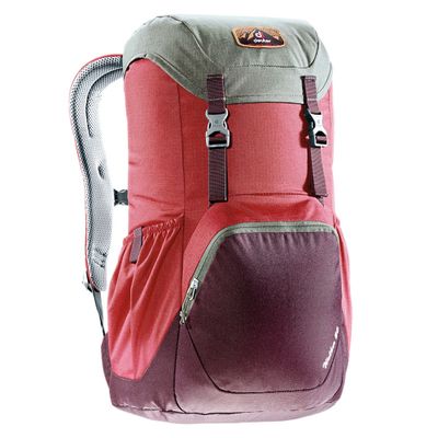 Deuter Walker 20 Backpack Cranberry/ Aubergine Deuter Walker 20 Backpack Cranberry/ Aubergine