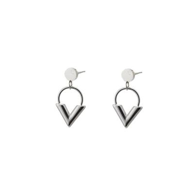 Go Dutch Label Oorbellen Cirkel met V Zilver
