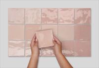 Wandtegel Marokkaans roze L&apos;Antic Colonial Nazari 11x11cm asilah glans