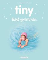 Tiny leert zwemmen (Hardback)
