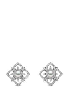 Yoko London boucles d'oreilles Petal en or blanc 18ct serties de perles et diamants - Argent