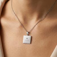 Ketting vierkante hanger met tekst - zilver