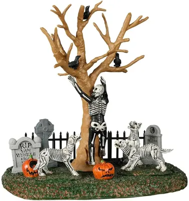 Lemax in the wrong graveyard tafereel Spooky Town 2022