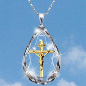 Gouden Kristal Ketting met Jezus op Kruis - Sieraden - Spiritueelboek.nl