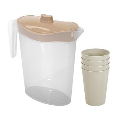 Waterkan/sapkan met deksel beige - 2,5 liter - kunststof - met 4x stuks kunststof glazen 300 ml