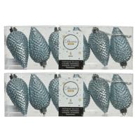 Kersthangers dennenappels - 24x st - lichtblauw - glitter - 8 cm - kunststof - kerstversiering