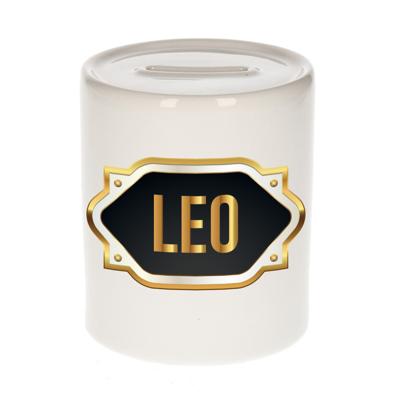 Spaarpot met voornaam Leo - wit - goud/zwart embleem - 8 x 9 cm - keramiek - afsluitdop Spaarpot met voornaam Leo - wit - goud/zwart embleem - 8 x 9 cm - keramiek - afsluitdop