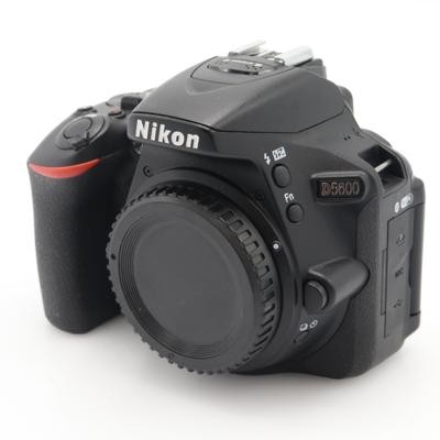 Nikon D5600 body occasion