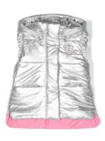 Monnalisa gilet matelassé à patch logo - Gris