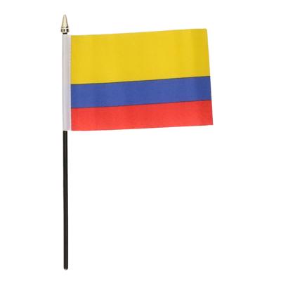 Colombia - mini vlaggetje van 10 x 15 cm op stokje - Landen vlag - H27 cm