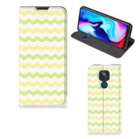 Motorola Moto G9 Play | Hoesje met Magneet | Waves Yellow