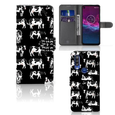 Motorola One Action | Telefoonhoesje | Met pasjeshouder | Koetjes