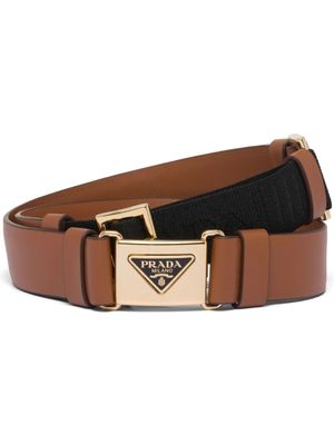 Prada ceinture en cuir à logo triangulaire - Marron