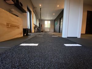 PTessentials 100x100x2 multiplay sprinttrack op rubber met streep