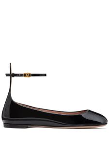 Valentino Garavani ballerines en cuir Tan-Go à fini verni - Noir