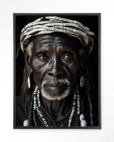 Urban Cotton Wandkleed 'Kabila' 80 x 110cm in Floating Frame - black Urban Cotton Wandkleed 'Kabila' 80 x 110cm in Floating Frame - black