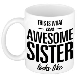 Awesome sister cadeau mok / beker voor zus 300 ml   -