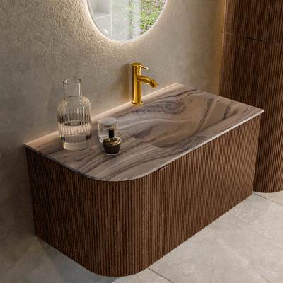 Badmeubel Mondiaz Kurve-Dlux | 85 cm | Meubelkleur Walnut | Wastafelkleur Sombra | Solid surface | Wasbak rechter zijde spoelbak | 1 kraangat