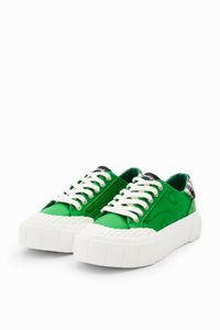 Sneakers met plateauzool en ruitjes