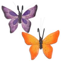 Tuindecoratie bloempothanger vlinder - set 2x - paars/oranje - kunststeen - 13 x 10 cm - Tuinbeelden - thumbnail