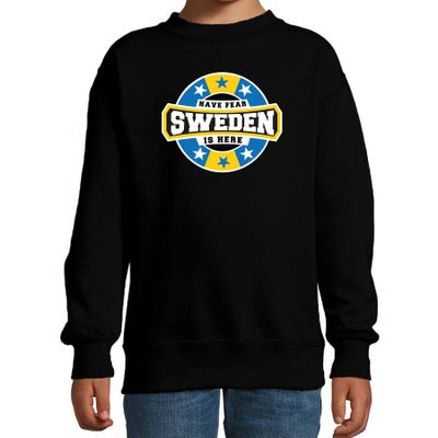 Have fear Sweden is here / Zweden supporter sweater zwart voor kids Have fear Sweden is here / Zweden supporter sweater zwart voor kids