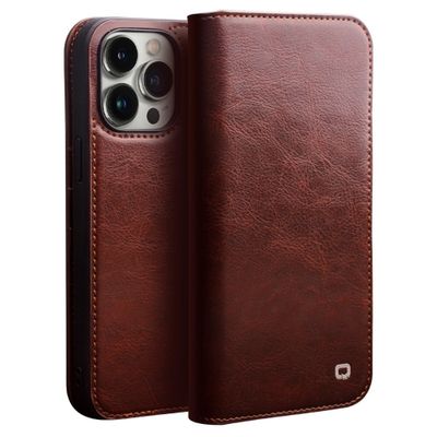 Qialino - iPhone 14 Pro - Leren bookcase hoes - Bruin