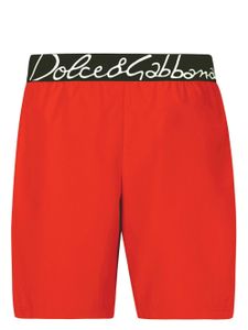 Dolce & Gabbana logo-waistband swim shorts - Rouge