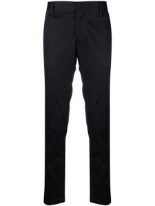 Emporio Armani pantalon chino à coupe fuselée - Bleu