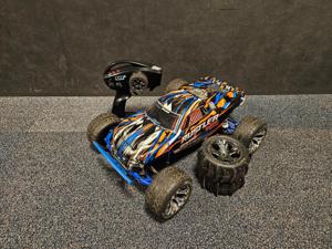 Tweedehands Traxxas Rustler VXL met stalen aandrijfassen - Blauw