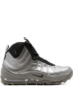 Nike baskets Air Bakin' Posite - Argent
