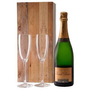 Joseph Perrier Brut Vintage 2004 en champagne glazen