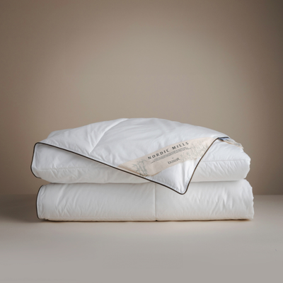 Dekbed Bamboe Vezel 4 Seizoenen - 4 Seizoenen & Zomer & Winter & Perfect Voor Koude Nachten - 240x220 Cm (Lits-Jumeaux) - Basalt - Dekbed-Discounter.nl