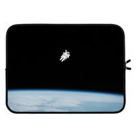 Alone in Space: Laptop sleeve 15 inch