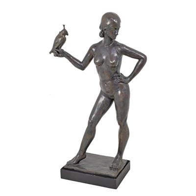 A BRONZE SCULPTURE OF A FEMALE NUDE FALCONER