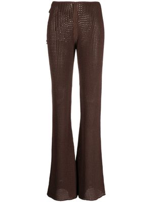 ANDREĀDAMO pantalon en maille à coupe évasée - Marron