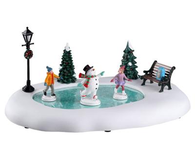 Frosty Goes Ice Skating B/O (4.5V) Kerst - Lemax