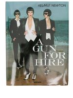 TASCHEN livre A Gun For Hire - Bleu