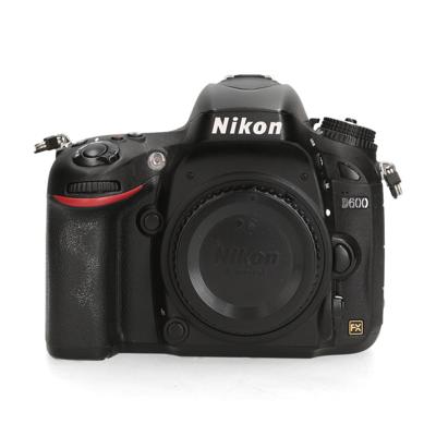 Nikon D600
