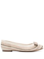 Ferragamo ballerines Varina en crochet - Tons neutres