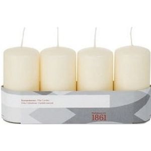 4x Cremewitte woondecoratie kaarsen 5 x 10 cm 18 branduren