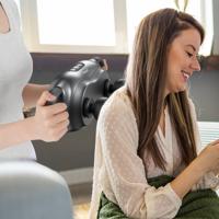 Fascia-Pistool Elektrisch Massageapparaat met 3 Schakelbare Massagekoppen DraagbaarMassageapparaat om Spierpijn te Verlichten