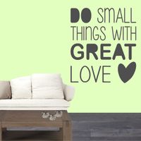 Tekststicker Small things great love - thumbnail