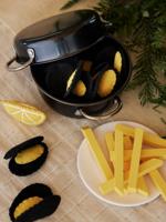 FSC® houten mosselen met frieten zwart