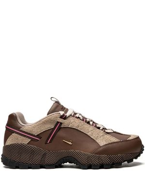 Nike x Jacquemus baskets Air Humara LX 'Brown' - Marron
