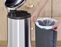 Brabantia newIcon pedaalemmer 30 liter met kunststof binnenemmer - Matt Steel Fingerprint Proof - thumbnail