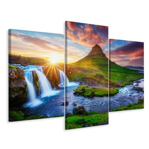 Schilderij - Zicht op de  Kirkjufellsfoss Waterval IJsland,  3 luik, premium print